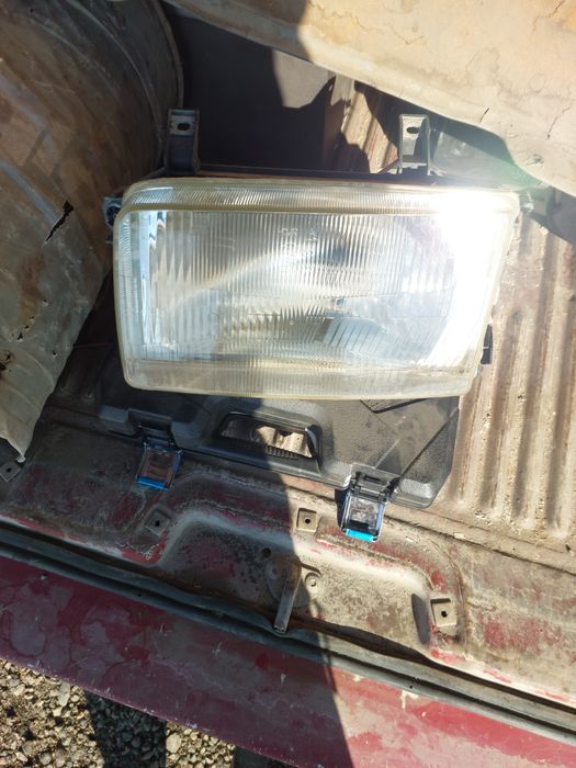 Продам фару т 4.