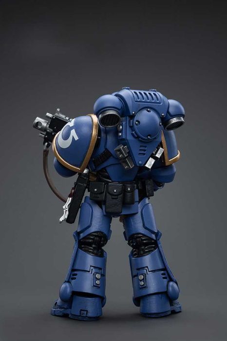 коллекционная фигурка Warhammer 40,000 Ultramarines Intercessor