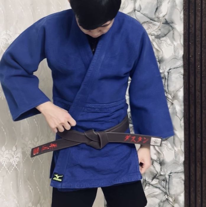 Синий Mizuno 180cm