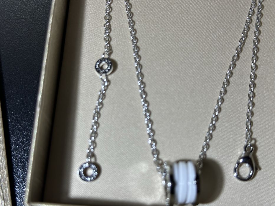 Чисто Ново Дамско Колие Bvlgari B.zero1 Save The Children с пълна опаковка