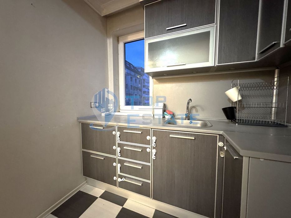 Ремонтиран газифициран мезонет с две спални в квартал Колю Фичето, гр