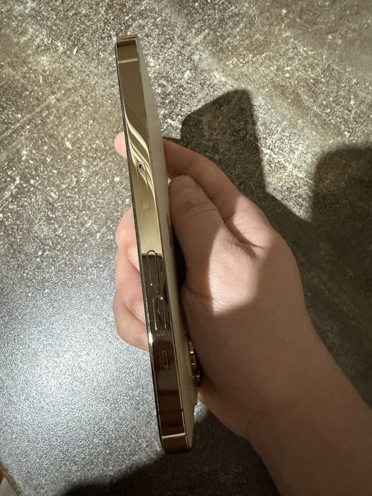 Vand iPhone 14 Pro 256gb Gold