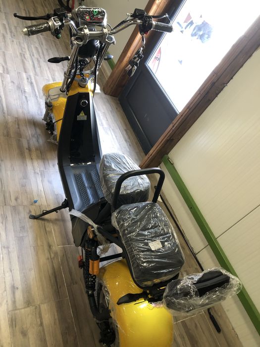 Scuter electric modelul nou cu cartela 2026