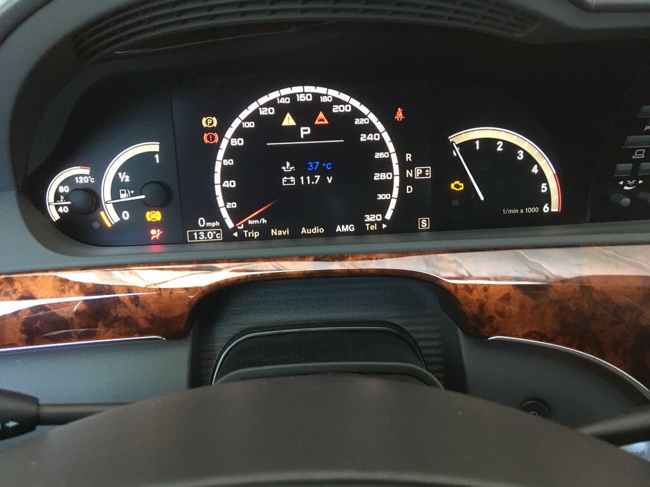 AMG Меню Активиране AMG Programming Clusters Instrument АМГ Километраж