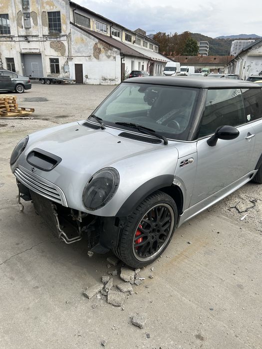 Dezmembrez mini cooper s R53 masina personala