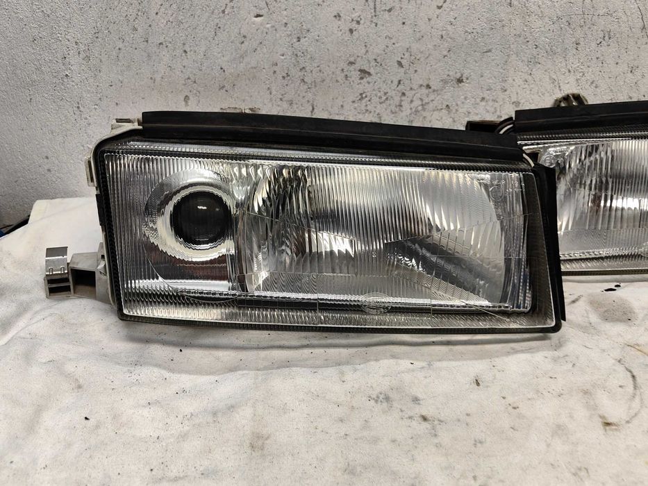 Оригинални фарове Шкода Октавиа  Skoda Octavia