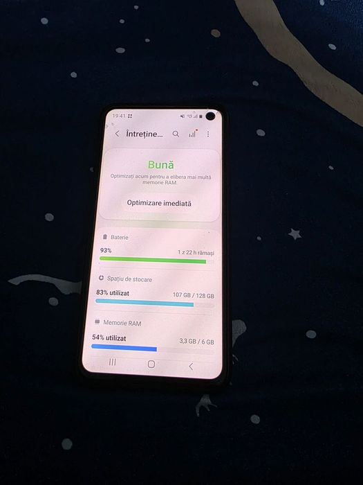 Samsung   S10  e