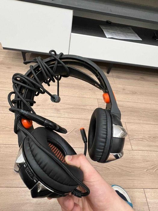 продам игровые наушники
