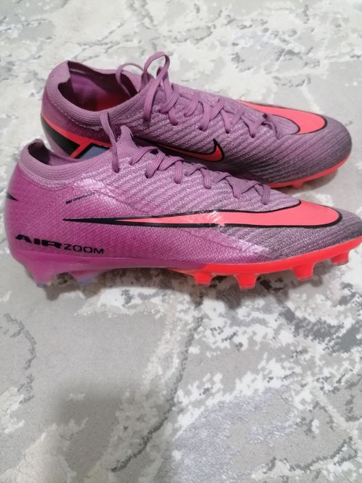 Продам футбольные бутсы 41 размер