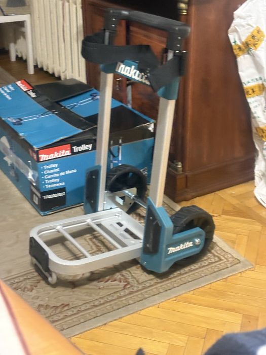 Продам тележку Макита