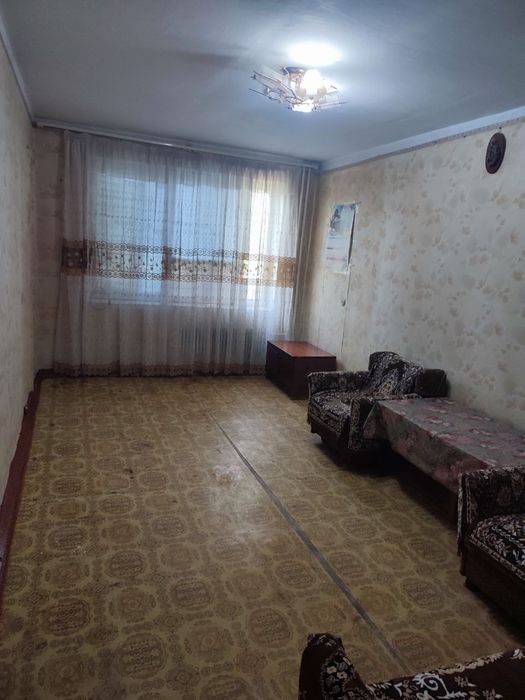 Продается Квартира 3х комнатная 55кв (3 этаж теплая)