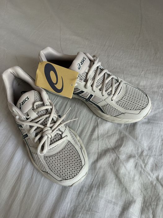 Продам кроссовки asics ориг новые 41 размер