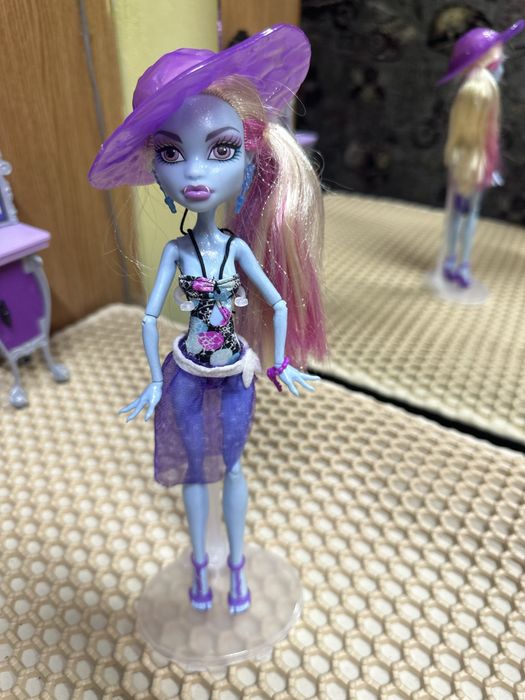 Продам куклу монстр хай!