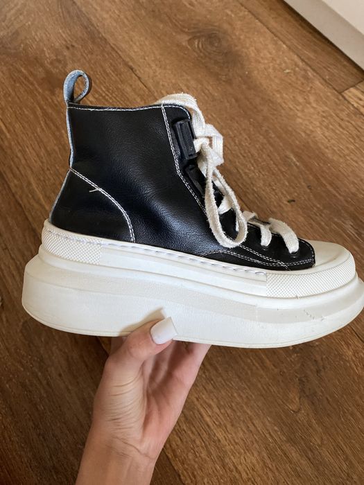 Кроссовки 35 размера