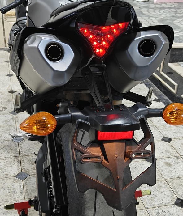 Yamaha yzf R1 sotiladi