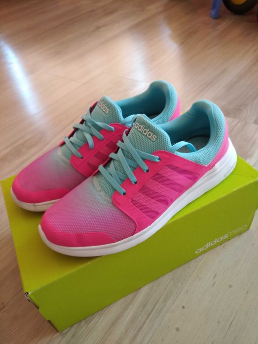 Adidas neo 40 номер, Puma 38,5