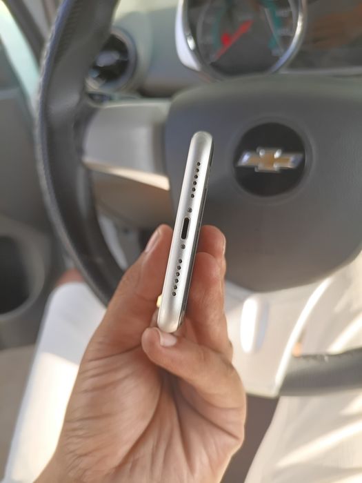Iphone 11 64gb. 76%