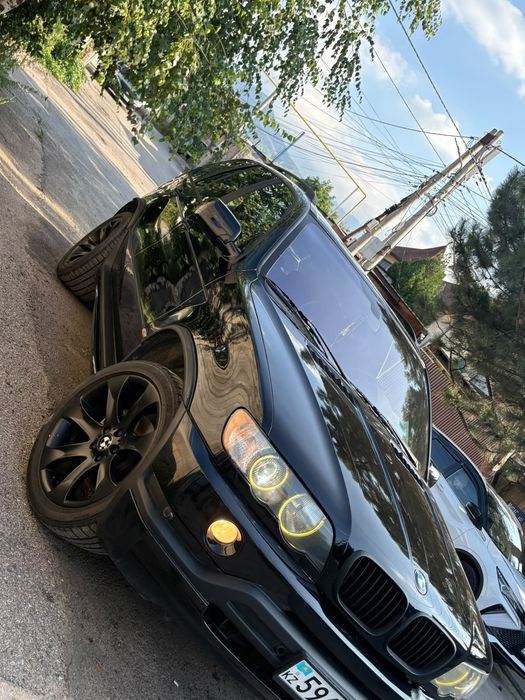 Продам BMW х5 E53
