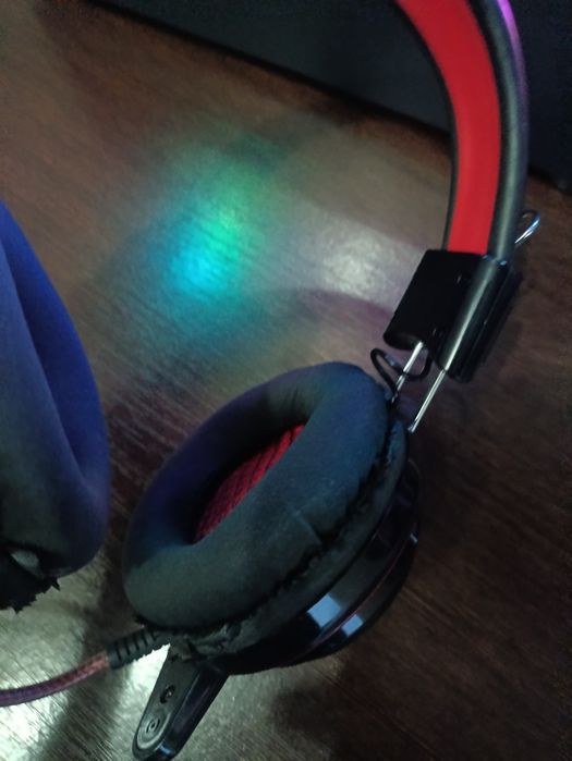 Наушники   Оклик