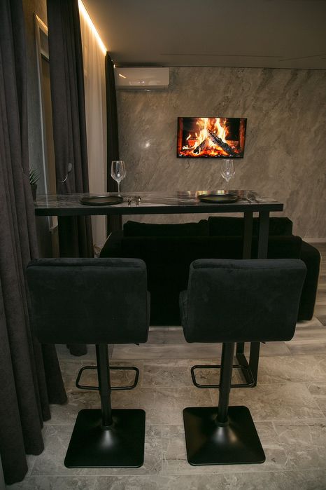 Дизайнерская  Lux студия посуточно только для пар