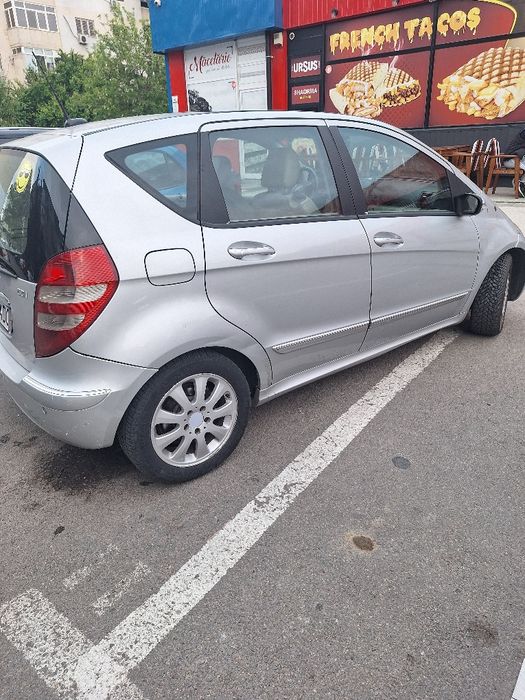 Ofer spre închiriere mașini /uz personal/delivery(bolt, glovo etc..)