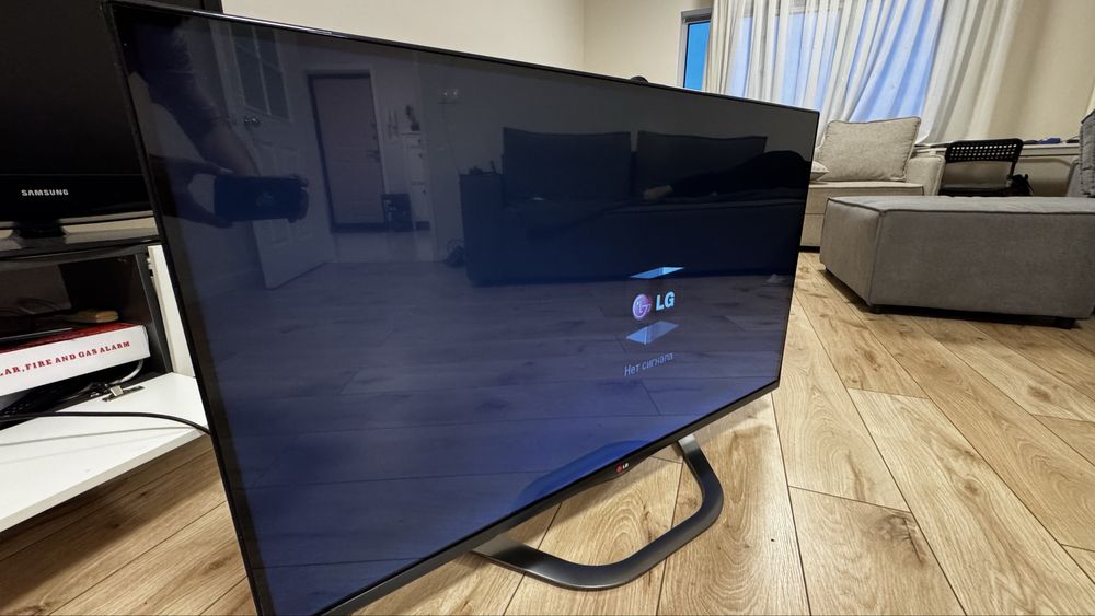 Продам телевизор LG