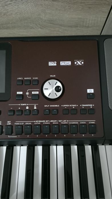 Korg Pa700 - Неразличим от нов!