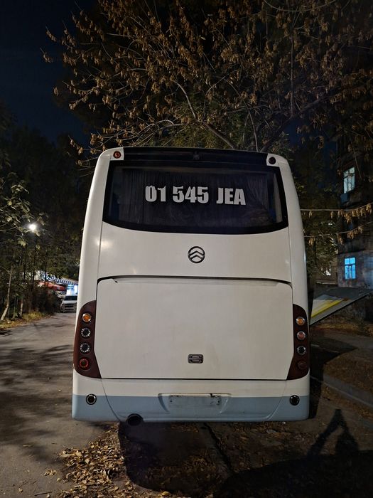 Avtobus golden dragon