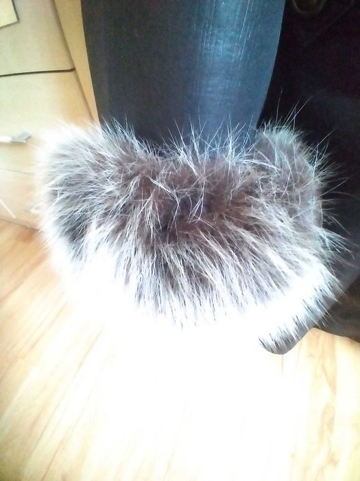 Спортно-елегантно кожено дамско палто .