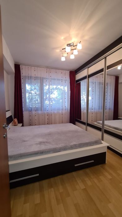 Apartament 2 camere decomandat, confort 1, terasă, pază + parcare zona Biharia