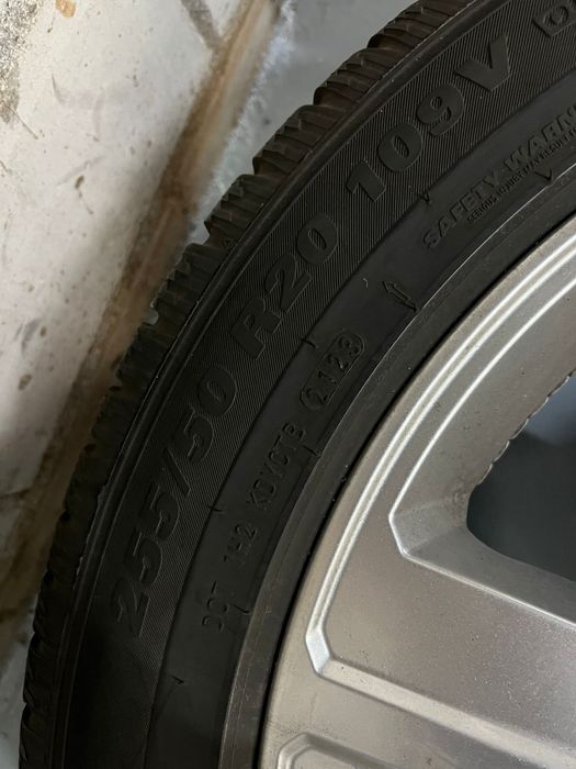 jante audi Q7 Q8 e tron - cauciucuri iarna - 255 50 20