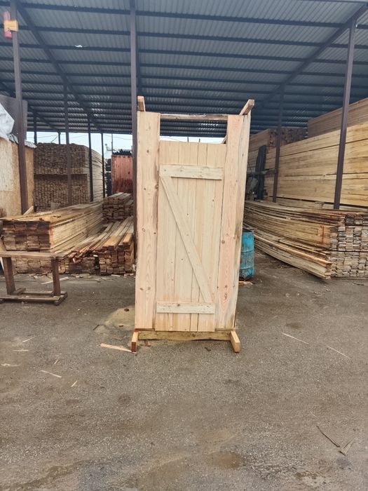 Обычный уличный туалет