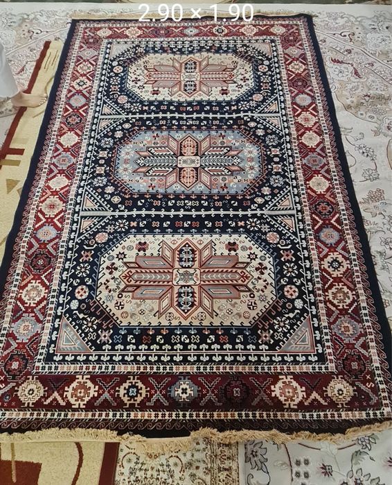 Ковры в хорошем состоянии.