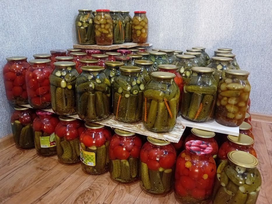 Домашние соленья, компоты , варенье