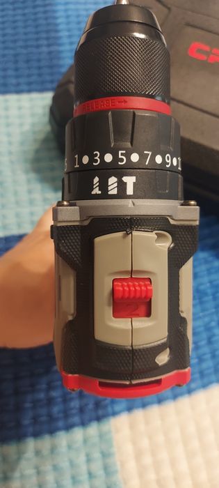 Продам шуруповерт