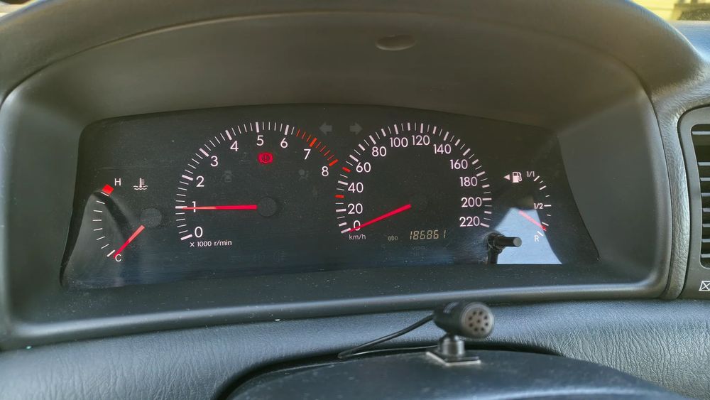 Toyota Corolla Toyota Corolla E12 (hatchback cu 5 usi), 2004 Decembrie, 186.861 km