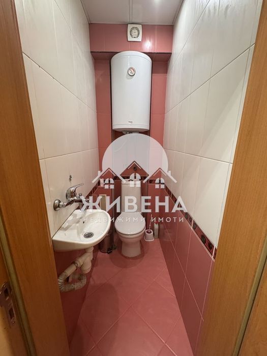Дава се под наем Тристаен апартамент в Варна, Общината - 85 кв.м за 947.58 € - Снимка #11