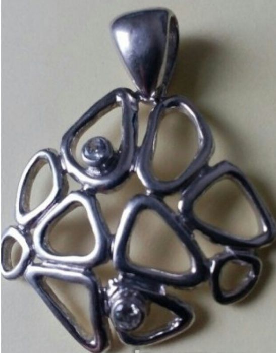 Нова сребърна висулка-неповторима,великолепна, с циркони !