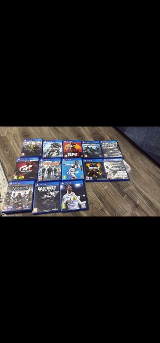 Vând PlayStation 4 – Ediția Gran Turismo