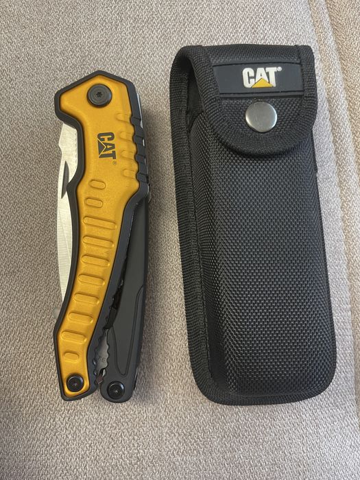 Cutit multifunctional Caterpillar