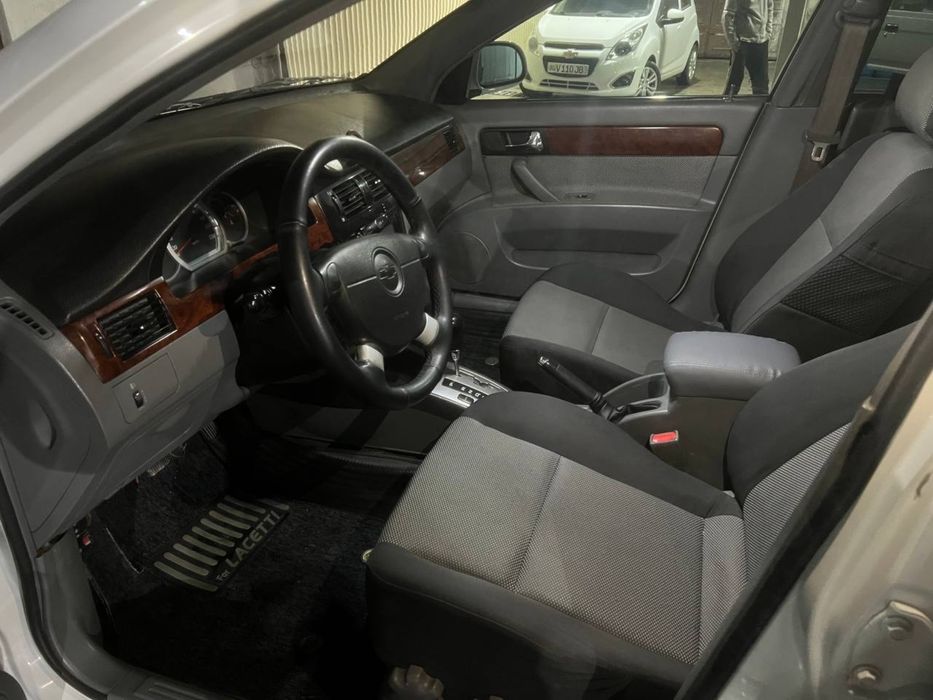 Срочно продаю свою Lasetti 2013