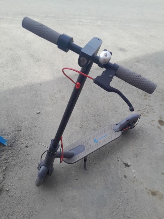 Продам электросамокат