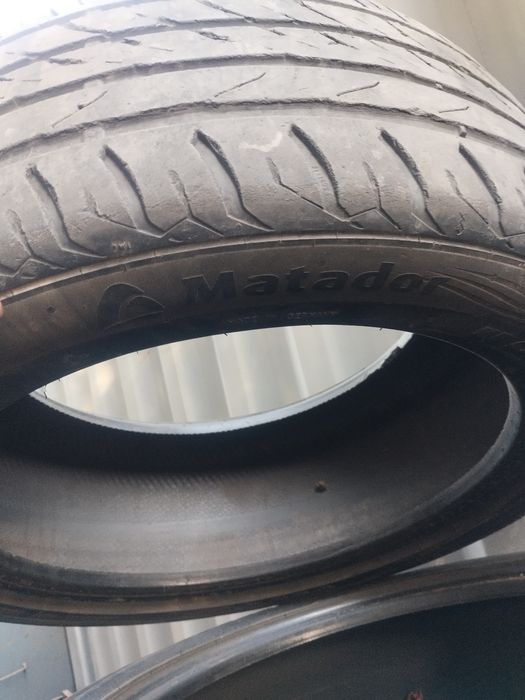 245/45 R18 летние шины резины доездить