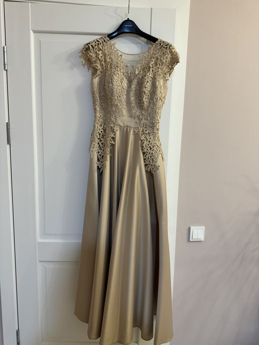 Продам платье