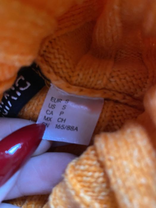 Пуловер - стара колекция на H&M