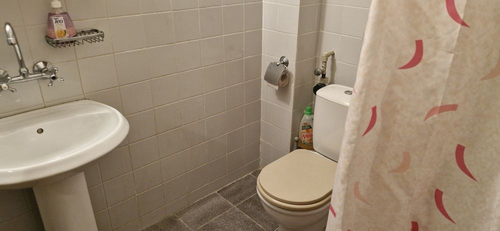 Дава се под наем Тристаен апартамент в Варна, Лятно кино Тракия - 65 кв.м за 357 € - Снимка #9