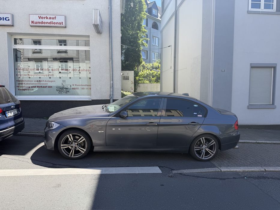 BMW Seria 3 0 — imagine 3