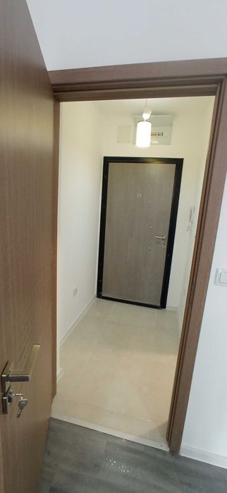 Дава се под наем Едностаен апартамент в Пловдив, Гагарин - 42 кв.м за 273.87 € - Снимка #2