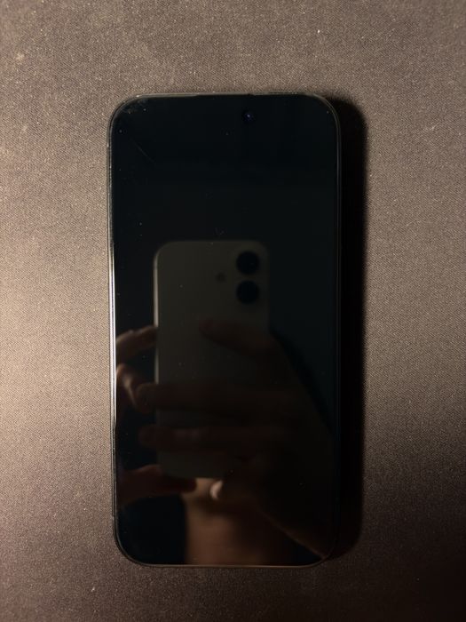 Продам iphone 16 128 black