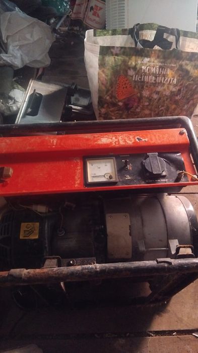 Vând generator electric